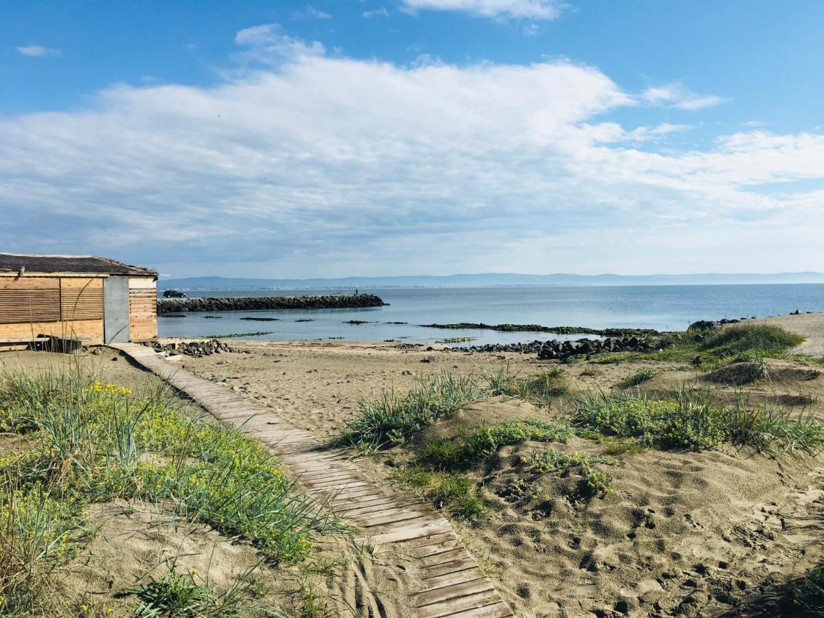 Rent Apartments Martin Beach Pomorie Bagian luar foto