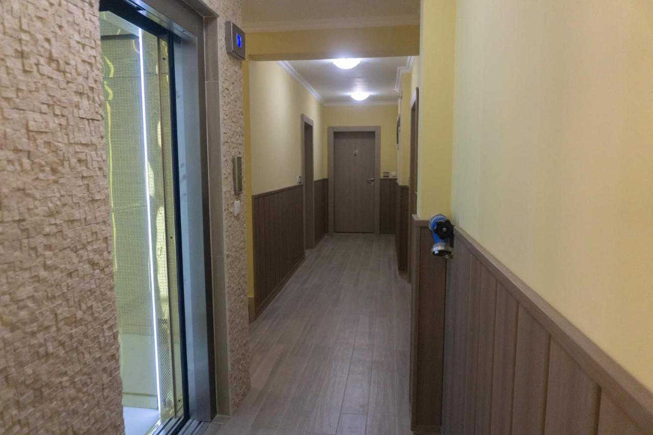 Rent Apartments Martin Beach Pomorie Bagian luar foto