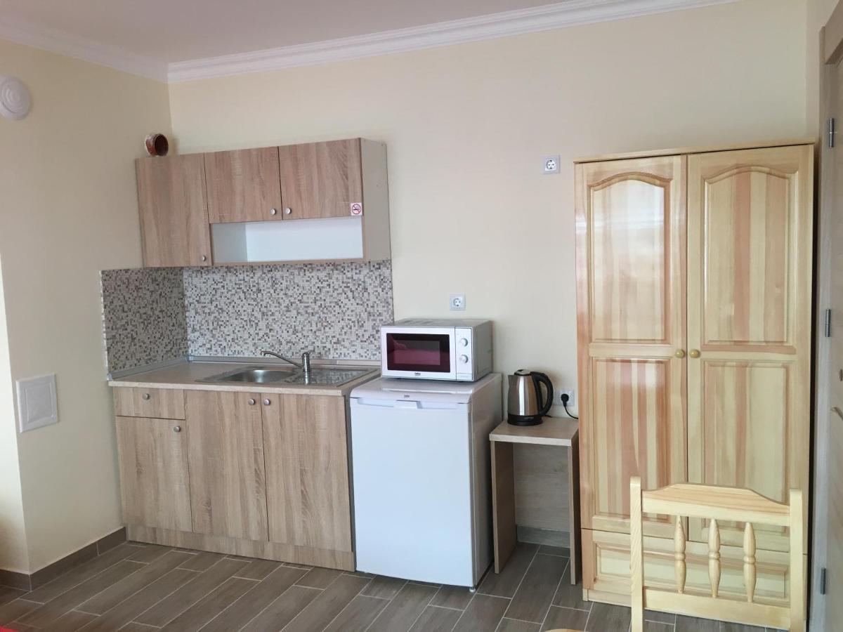 Rent Apartments Martin Beach Pomorie Bagian luar foto